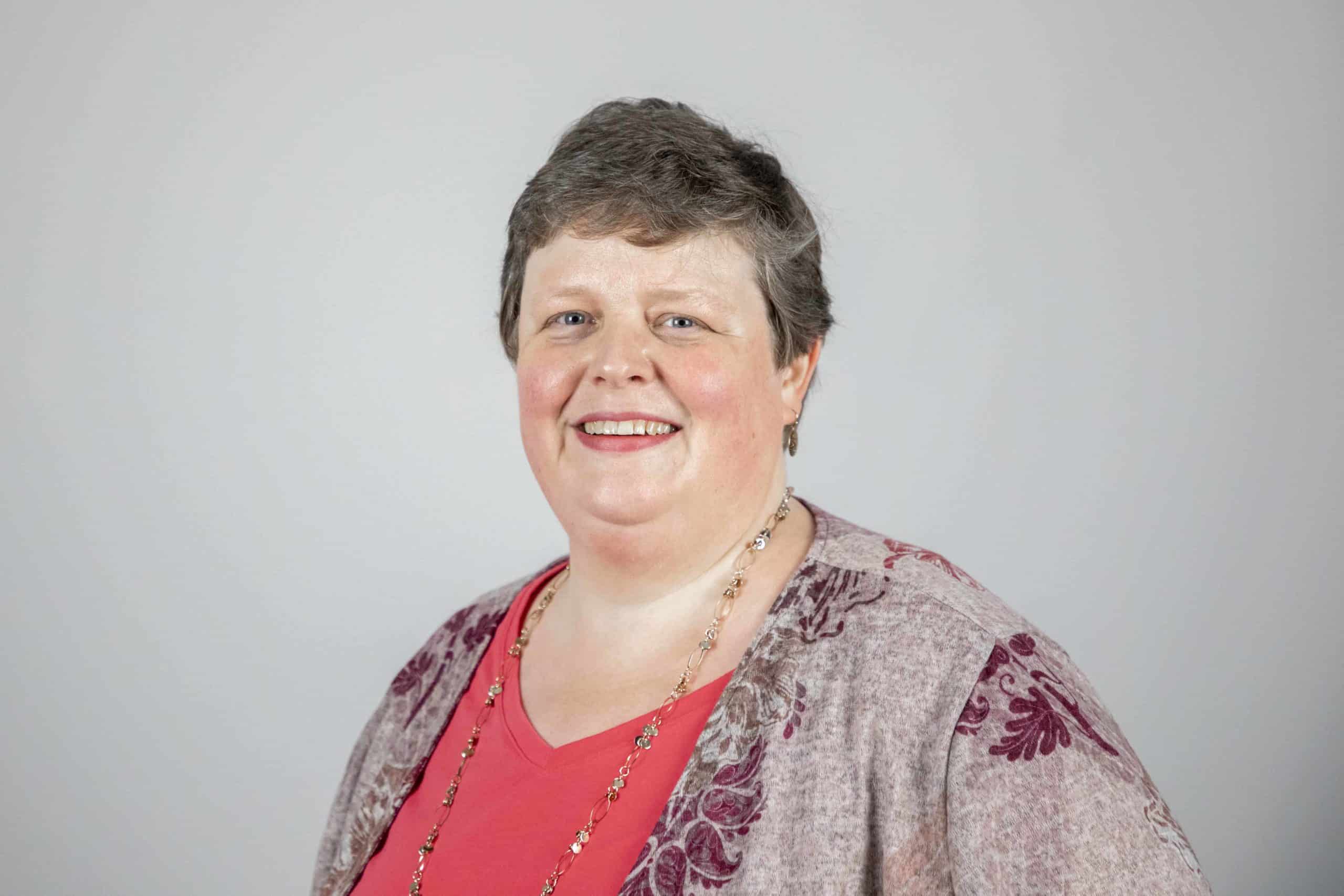 Edwins named FMU Board of Trustees Research Scholar Edwins named FMU Board of Trustees Research Scholar