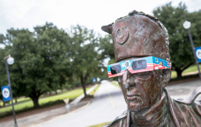 FMU professor warns of bogus eclipse glasses