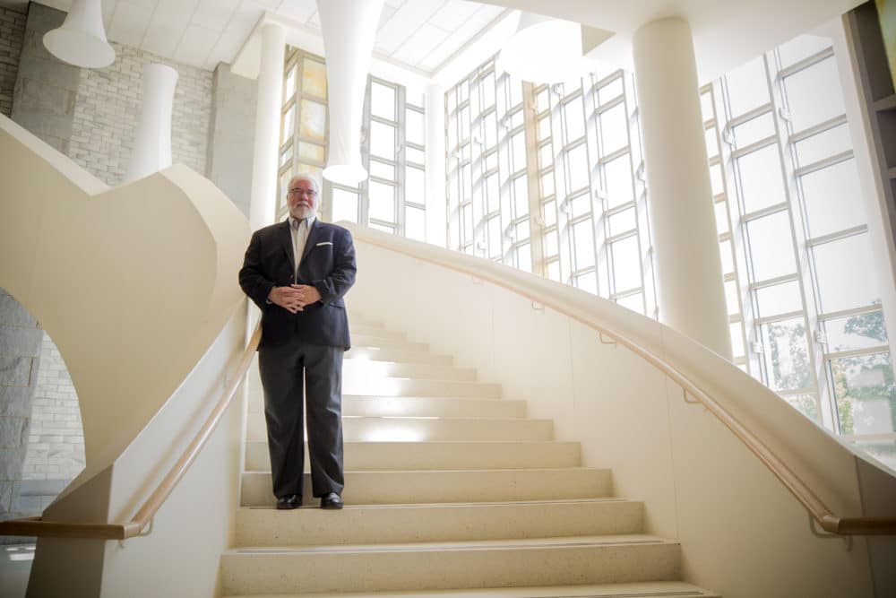 Simmons nabs leading role, named new director of FMU PAC Simmons nabs leading role, named new director of FMU PAC