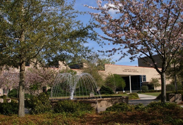 The fountain in front of the FMU Fine Arts Center