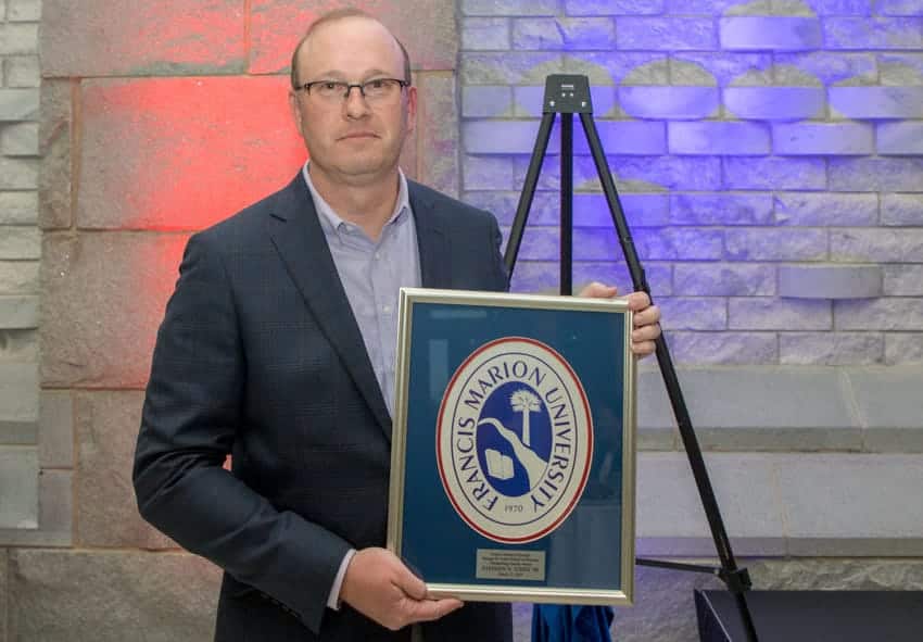 FMU School of Business honors Jones with alumni award FMU School of Business honors Jones with alumni award