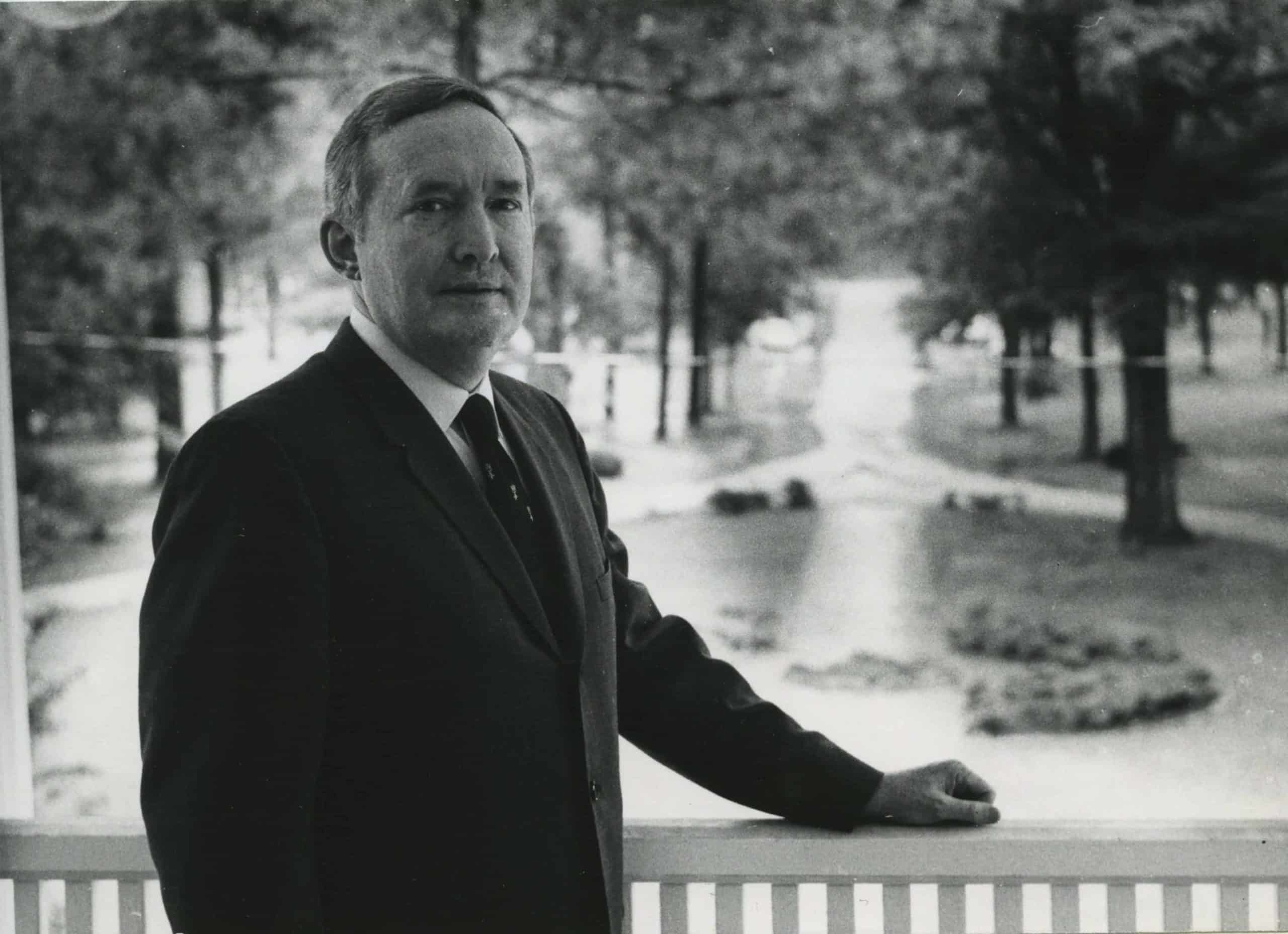 Dr. Walter D. “Doug” Smith, founding president of Francis Marion University, has passed away Dr. Walter D. “Doug” Smith, founding president of Francis Marion University, has passed away