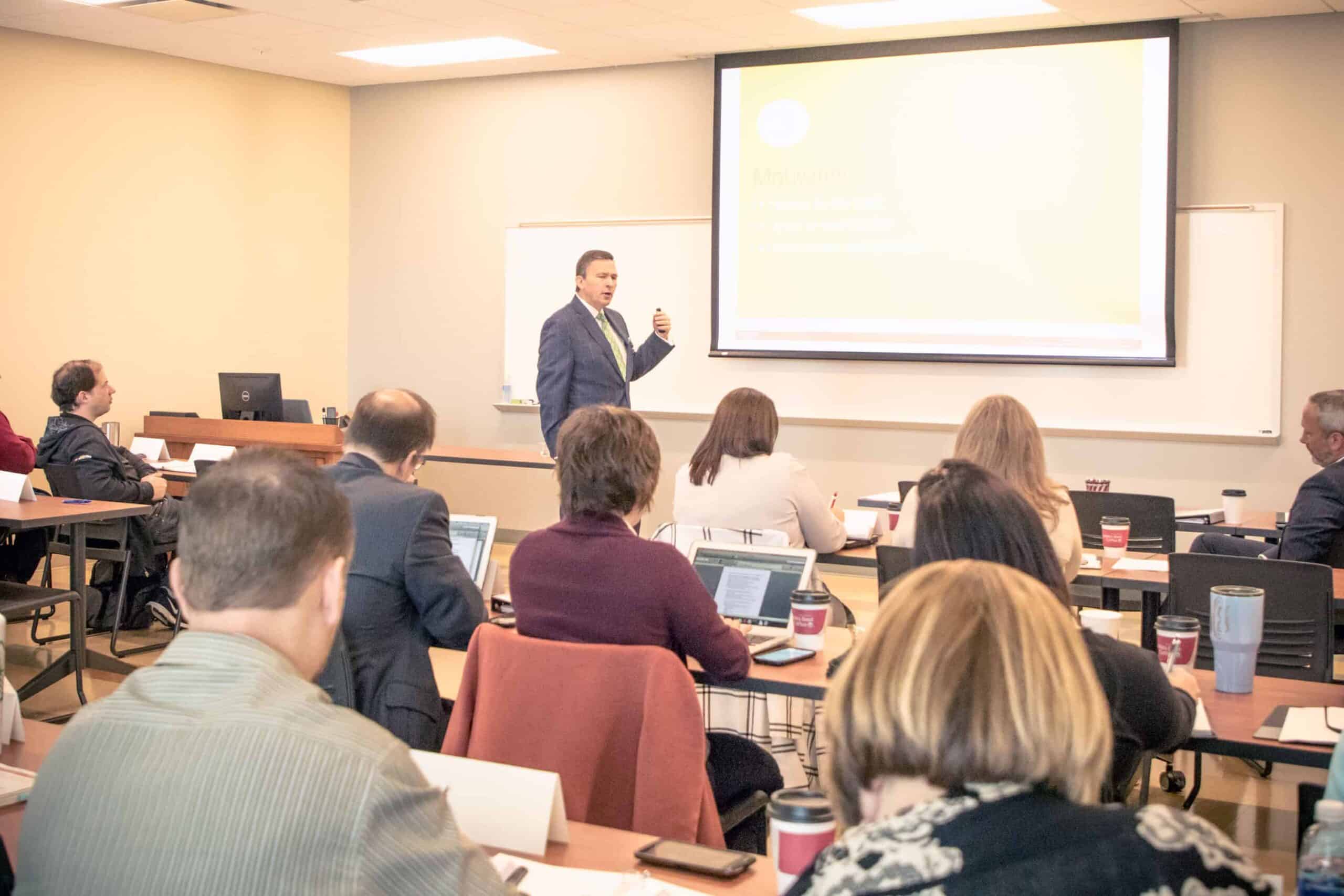 FMU School of Business, Kelley Center partner to provide corporate management course FMU School of Business, Kelley Center partner to provide corporate management course