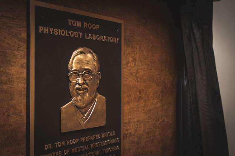 FMU dedicates Tom Roop Physiology Lab FMU dedicates Tom Roop Physiology Lab