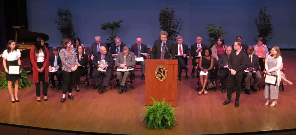 Fine Arts Student Academic Awards Spring 2019 Fine Arts Chairman Keith Best presents Spring 2019 academic awards