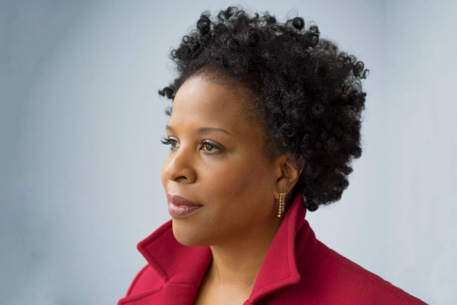 Best-selling author highlights FMU’s Pee Dee Fiction and Poetry Festival Best-selling author highlights FMU’s Pee Dee Fiction and Poetry Festival