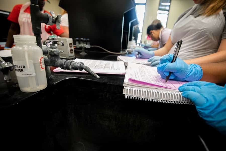 Francis Marion chemistry department re-certified by ACS Francis Marion chemistry department re-certified by ACS
