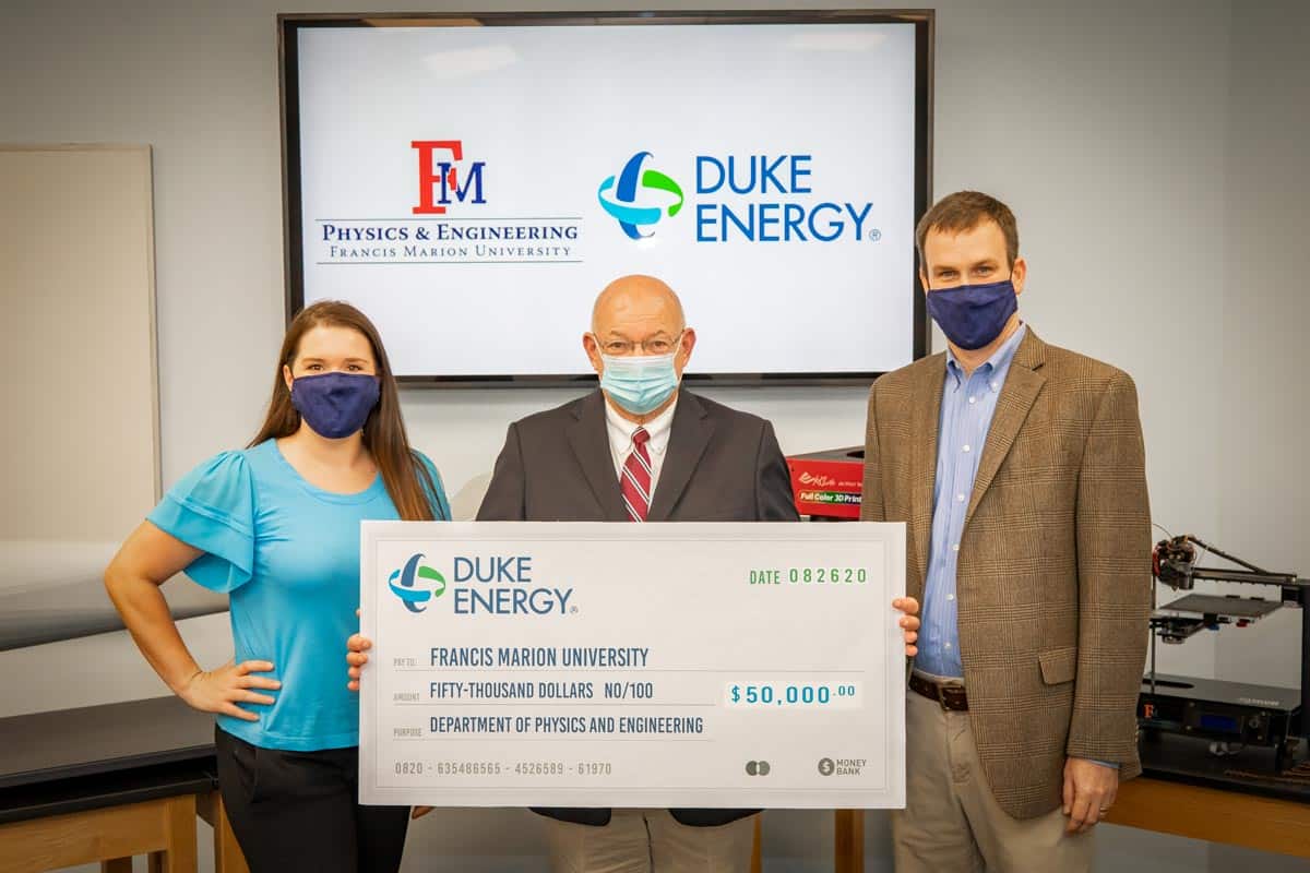 Duke Energy provides Makerspace grant for FMU Engineering Duke Energy provides Makerspace grant for FMU Engineering