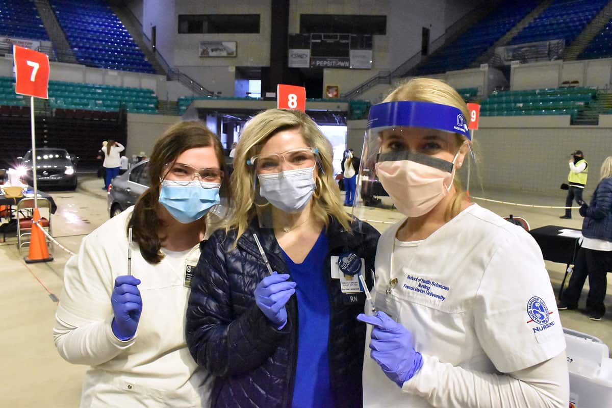 FMU Nursing students pitch in to help with COVID-19 vaccinations 