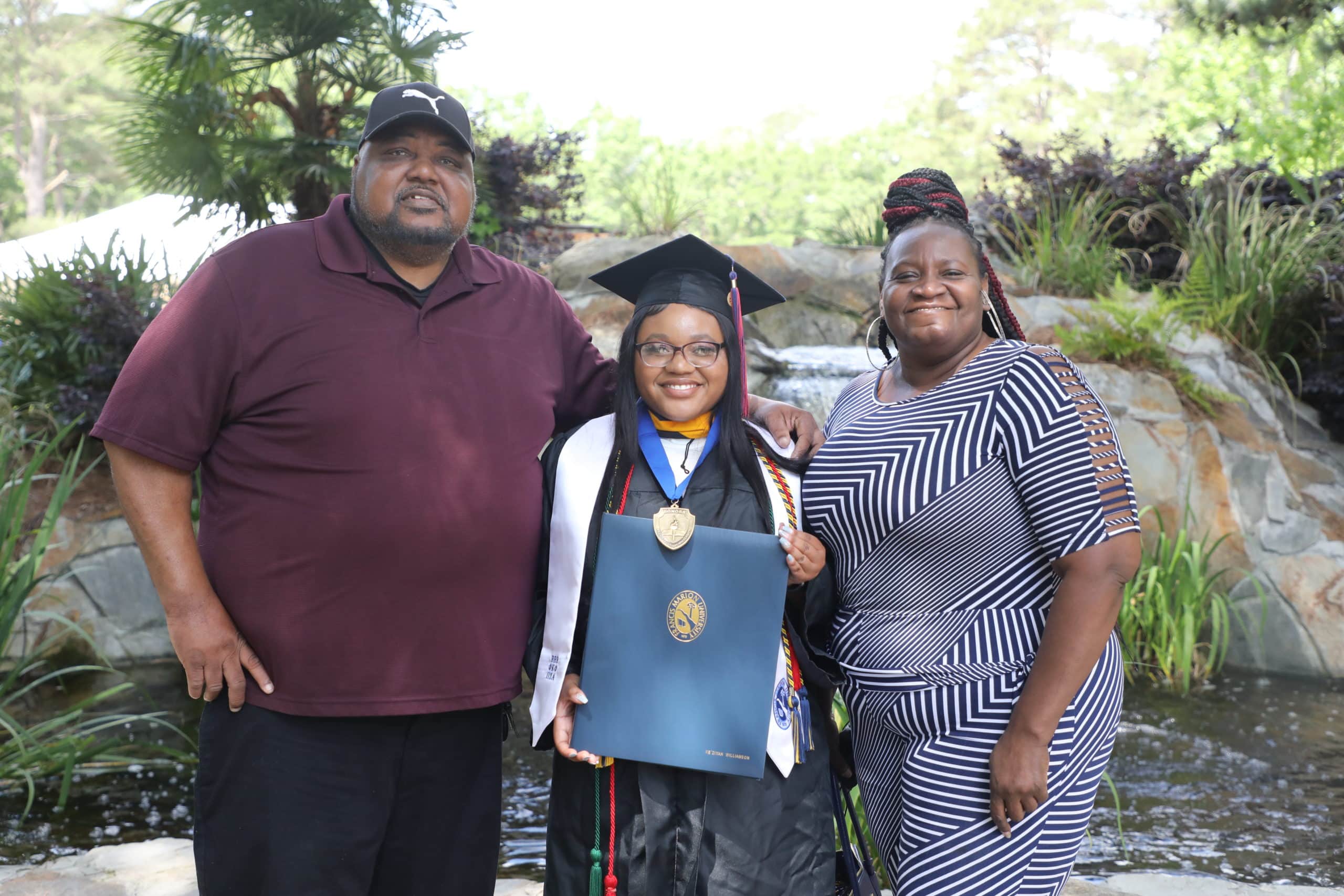 FMU honors graduate hailed as the ‘embodiment of resolve’