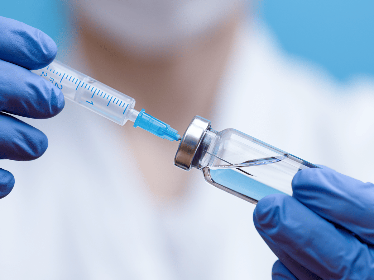 vaccination needle