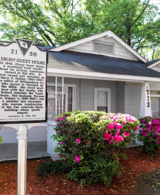 FMU Hosts Celebration for Ebony Guest House Historical Marker