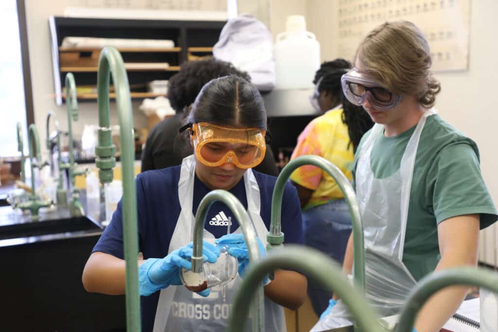DB5A0550-2 chemistry students