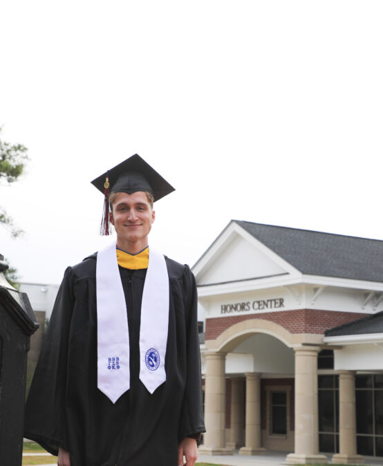 From Latta to the Lab: Jacob Edwards’ Journey Toward a Future in Biochemistry